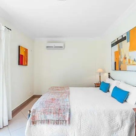 فيلة Sao Rafael Sleeps 8 Pool Air Con Wifi